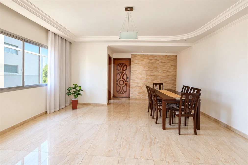 Apartamento à venda ou para alugar com 3 quartos, sendo 1 suíte, em Santo Amaro, São Paulo, SP