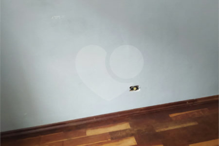 Casa térrea para venda ou locação no bairro Vila Costa do Sol.