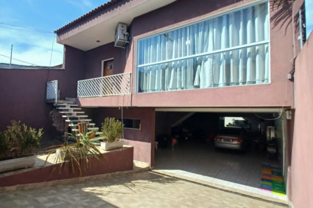 Casa à venda com 3 quartos, sendo 1 suíte, em Jardim Rosana, Guarulhos, SP
