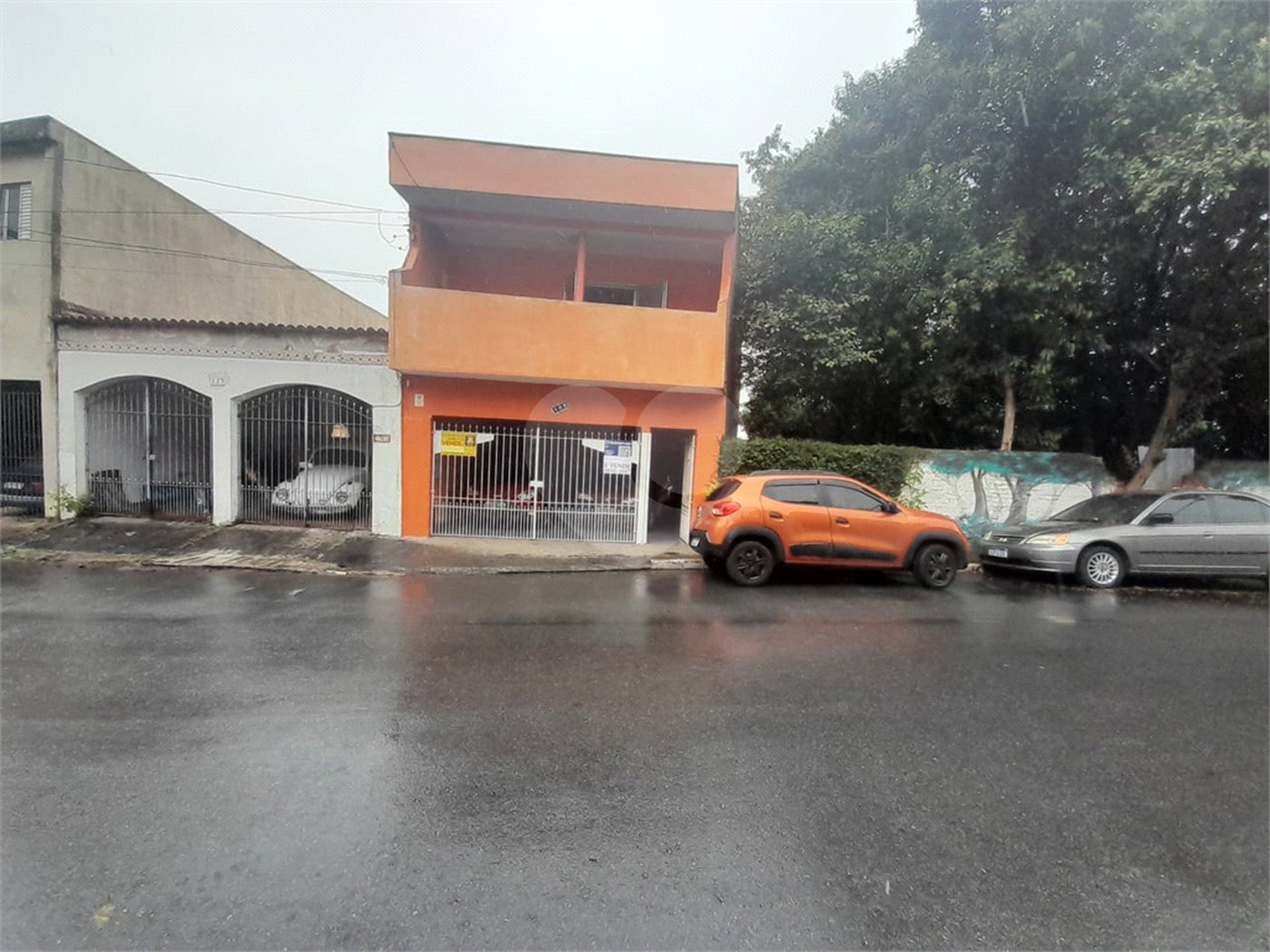 Sobrado à venda com 4 quartos, sendo 1 suíte,  em Saúde, São Paulo, SP