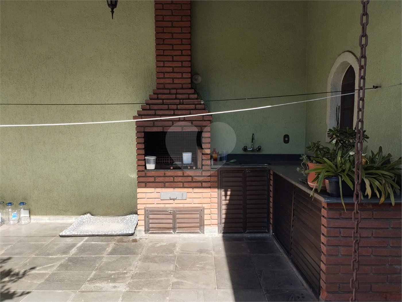 Sobrado à venda com 4 quartos, sendo 1 suíte, em Tremembé, São Paulo, SP