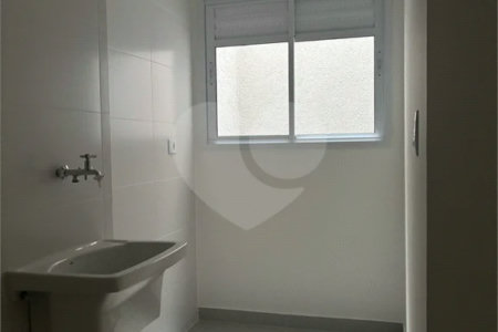 Casa à venda com 2 quartos, sendo 1 suíte, no condomínio Maracujas, São Paulo - SP