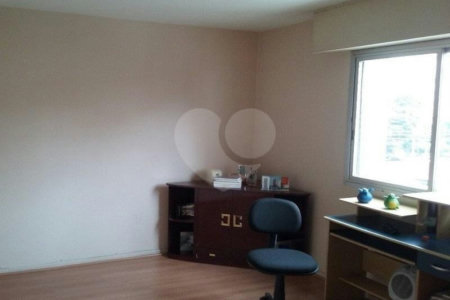 Apartamento à venda com 3 quartos, sendo 1 suíte, em Perdizes, São Paulo, SP