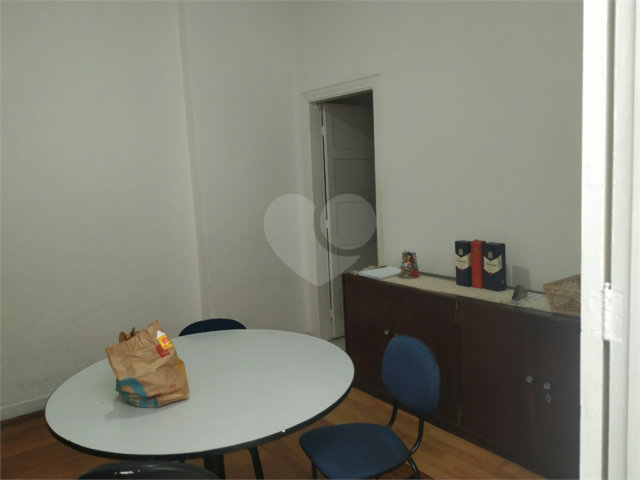 Casa à venda com 7 quartos, sendo 1 suíte,  em Santana, São Paulo, SP