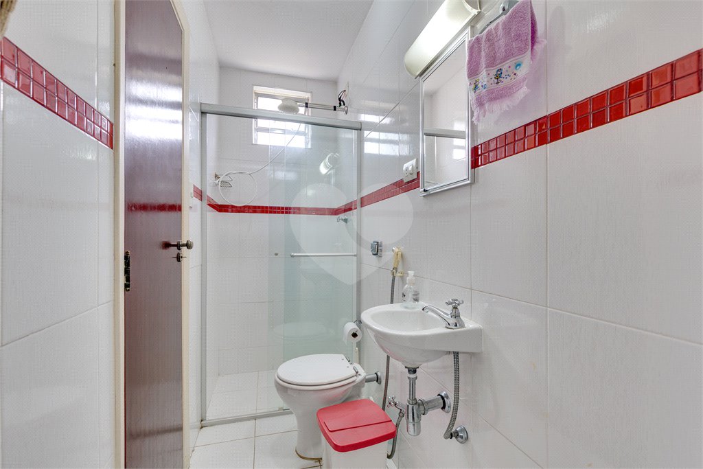 Sobrado à venda com 3 quartos, sendo 1 suíte, em Chácara Flora, São Paulo, SP