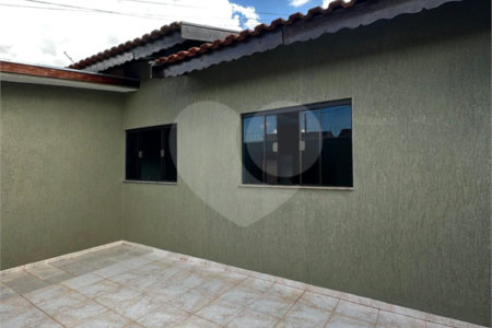 Casa à venda com 4 quartos, sendo 2 suítes, em Residencial Ponta Porã I, Ponta Porã, MS