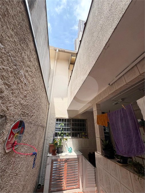 Sobrado à venda com 2 quartos em Ferreira, São Paulo, SP