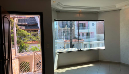 Casa à venda com 3 quartos, sendo 1 suíte,  em Nova Petrópolis, São Bernardo do Campo, SP