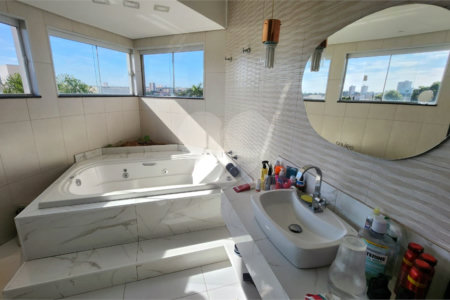 Casa à venda com 3 quartos, sendo 2 suítes, em Residencial Village Damha, Araraquara, SP