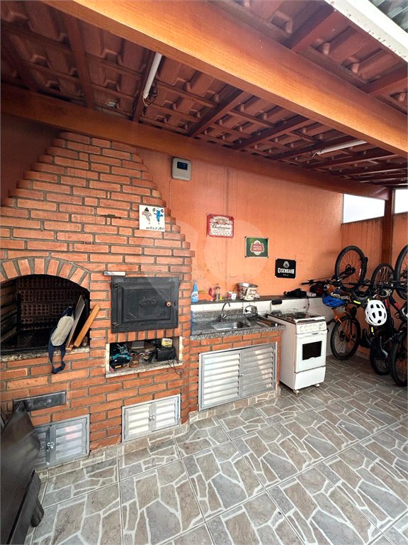 Sobrado à venda com 3 quartos, sendo 1 suíte, em Vila Nova Cachoeirinha, São Paulo, SP