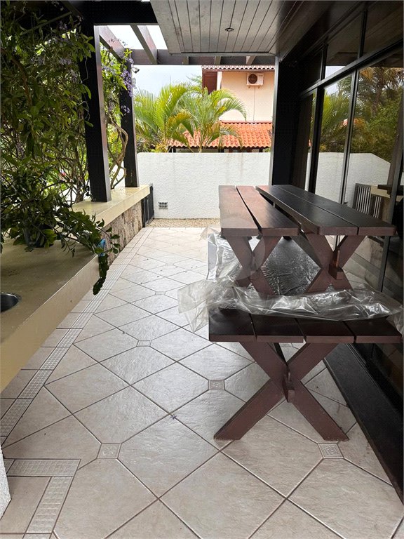 Sobrado à venda com 7 quartos, sendo 6 suítes, em Jurerê Internacional, Florianópolis, SC