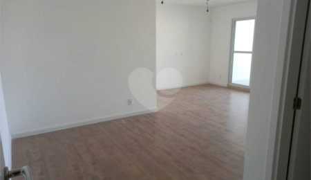 Apartamento à venda com 3 suítes em Jardim Caravelas, São Paulo, SP