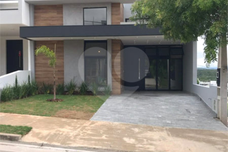 Casa à venda com 3 suítes no condomínio Terras de São Francisco, Sorocaba - SP
