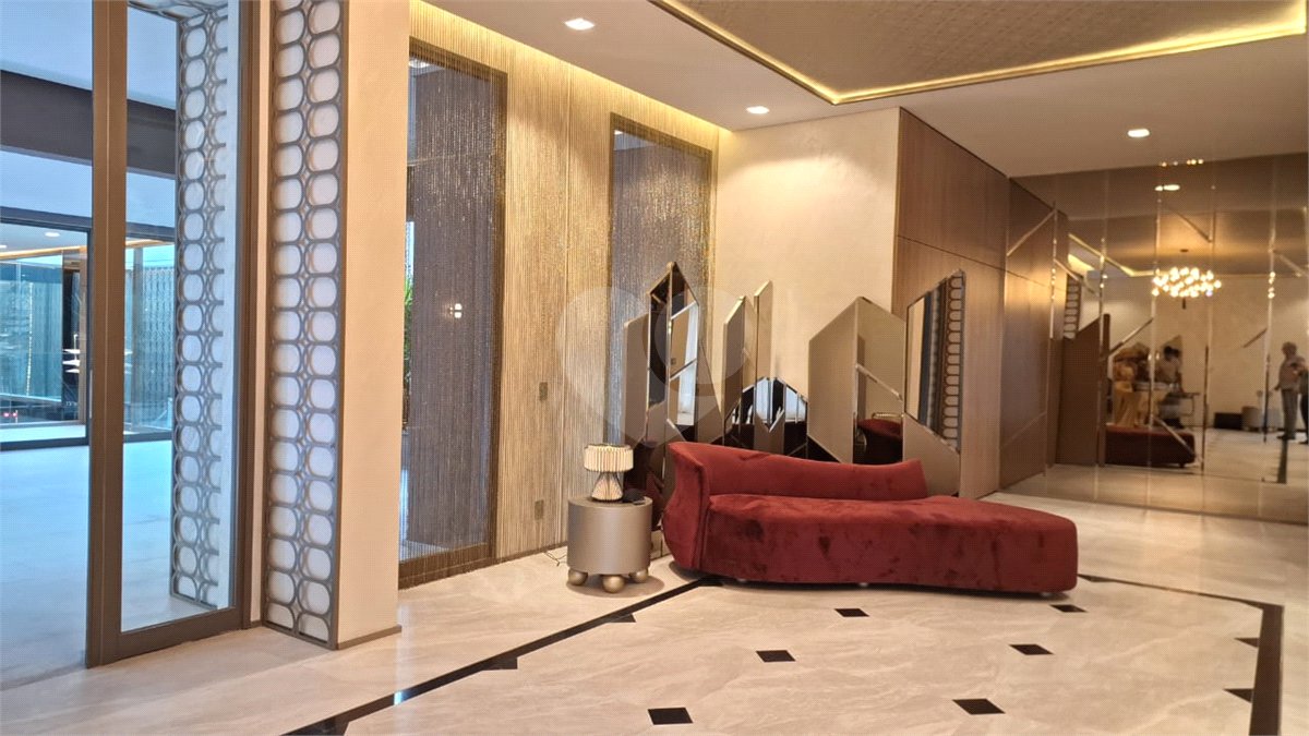 Apartamento à venda com 4 quartos, sendo 2 suítes,  em Perdizes, São Paulo, SP