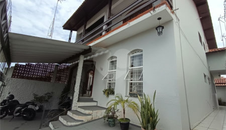 Casa à venda com 5 quartos, sendo 1 suíte,  em Jardim São Paulo, Sorocaba, SP