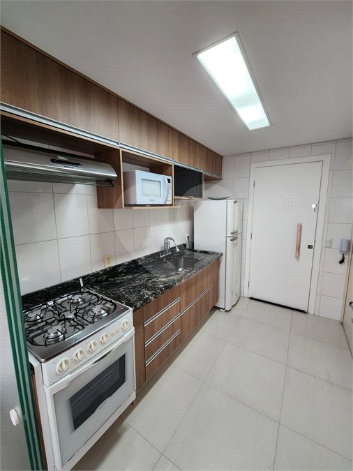 Apartamento à venda com 3 suítes em Vila Suzana, São Paulo, SP