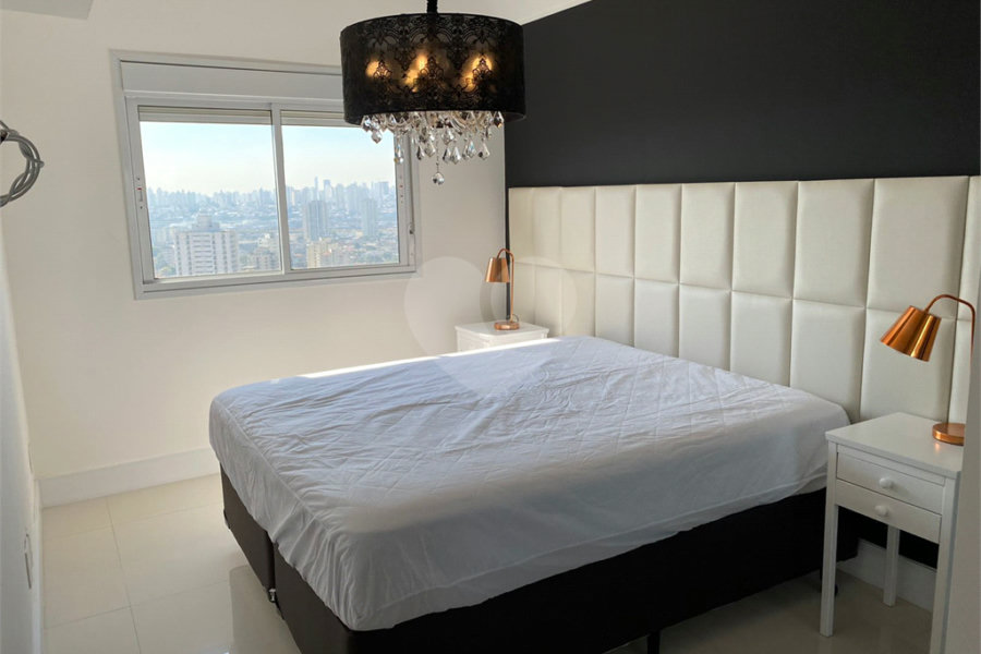 Apartamento à venda com 3 suítes em Aclimação, São Paulo, SP