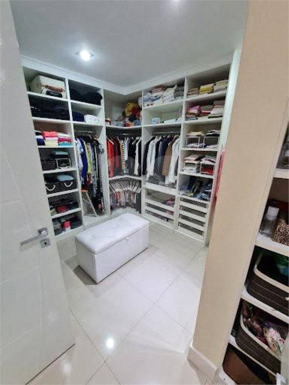 Casa para alugar com 5 suítes no condomínio Recanto das Garças V, Cotia - SP