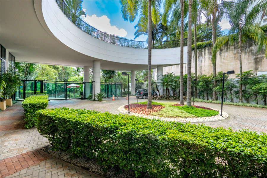 Apartamento à venda com 3 suítes em Morumbi, São Paulo, SP