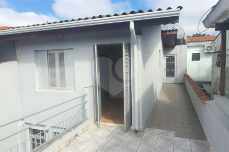 Sobrado à venda com 3 quartos em Vila Nilo, São Paulo, SP