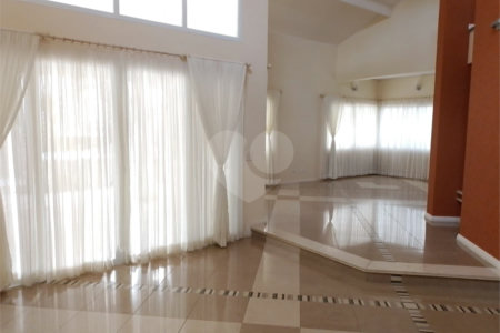 Casa à venda com 4 quartos, sendo 2 suítes,  em Vila Santista, Atibaia, SP