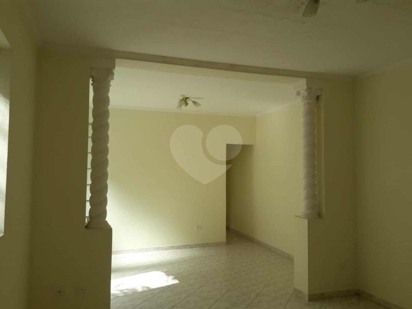 Sobrado à venda com 4 quartos, sendo 2 suítes, em Santana, São Paulo, SP