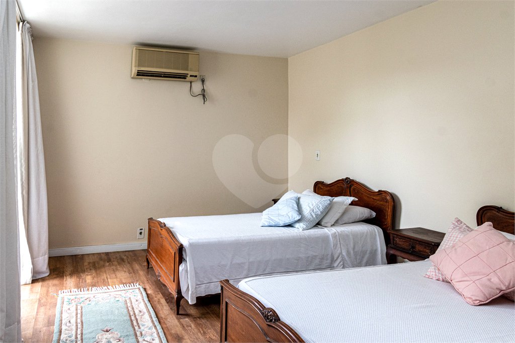 Casa de Vila à venda ou para alugar com 5 suítes em Jardim dos Estados, São Paulo, SP