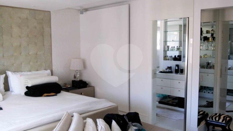 Apartamento à venda com 3 suítes em Morumbi, São Paulo, SP