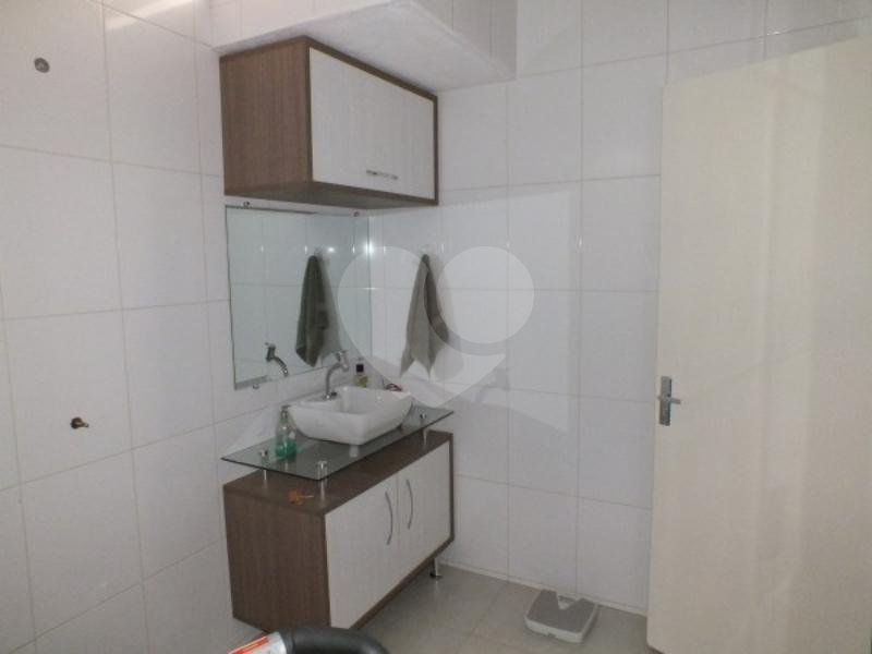 Casa à venda com 3 quartos, sendo 1 suíte, em Jardim Oriental, São Paulo, SP