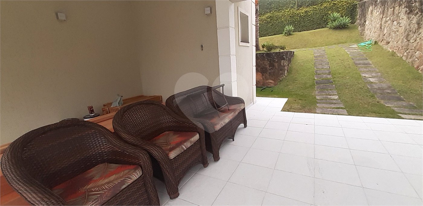 Casa à venda com 4 suítes no Centro, Bom Jesus dos Perdões, SP