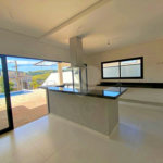 Casa à venda com 3 suítes no condomínio Santa Isabel I, Louveira - SP