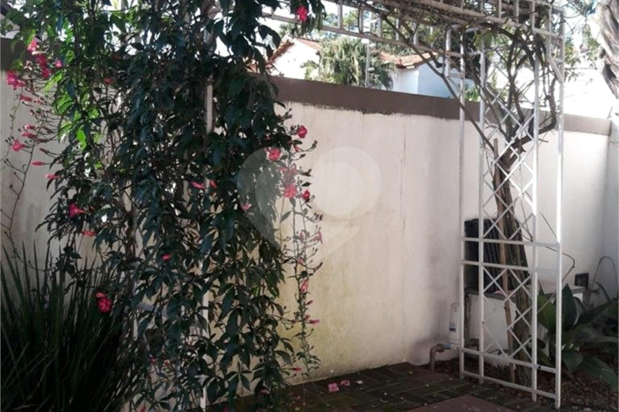 Sobrado à venda com 3 suítes em Tremembé, São Paulo, SP