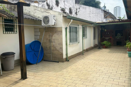 Casa à venda com 3 quartos, sendo 2 suítes, em Lapa, São Paulo, SP