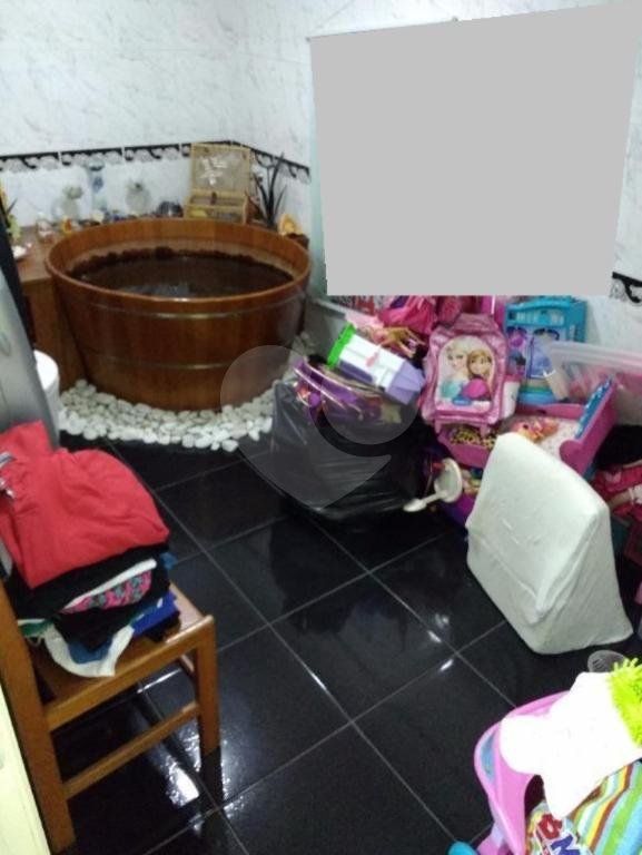 Sobrado à venda com 3 quartos, sendo 1 suíte, em Vila Medeiros, São Paulo, SP