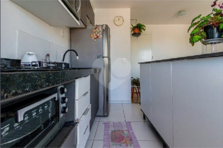 Apartamento à venda com 2 quartos em Parque Industrial Tomas Edson, São Paulo, SP