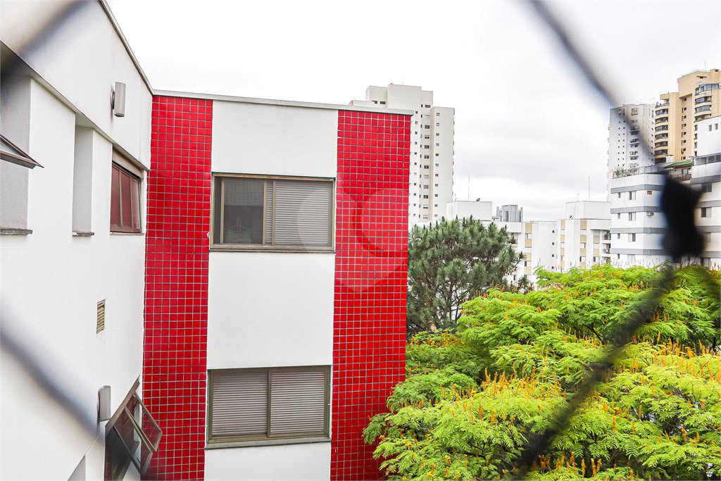 Apartamento à venda com 4 quartos, sendo 2 suítes, em Vila Morumbi, São Paulo, SP