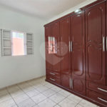 Casa para alugar com 3 quartos, sendo 1 suíte, no condomínio Santa Mônica, Atibaia - SP
