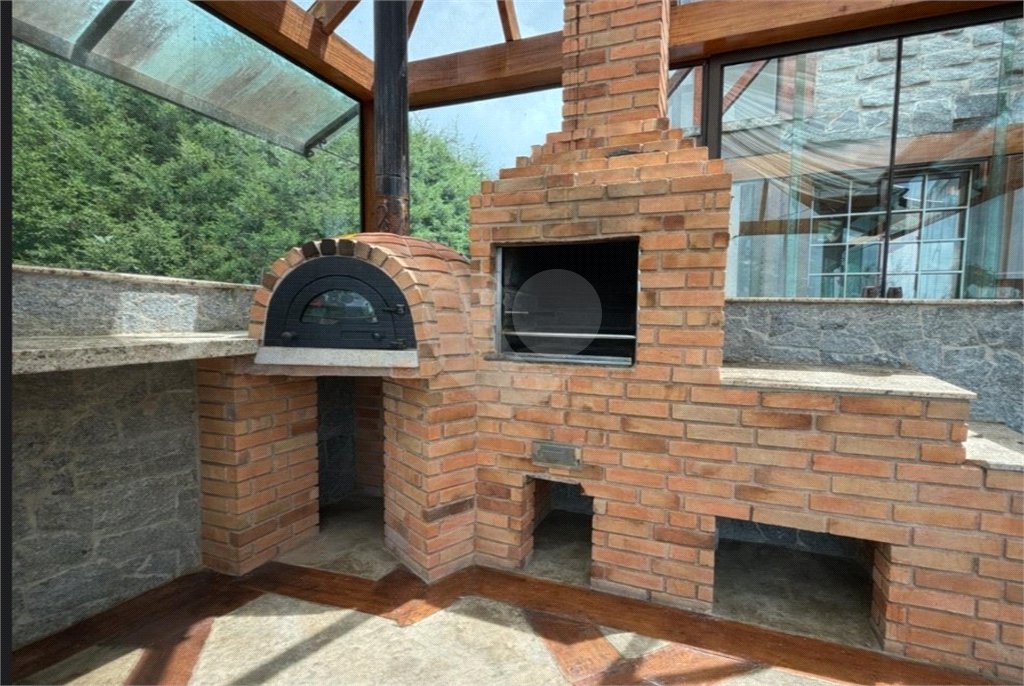 Casa à venda com 4 suítes em Vila Natal, Campos do Jordão, SP