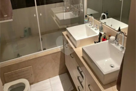 Apartamento para alugar com 4 quartos, sendo 2 suítes, em Vila Andrade, São Paulo, SP