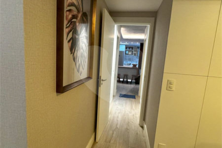 Apartamento à venda com 2 quartos, sendo 1 suíte,  em Jardim Vazani, São Paulo, SP
