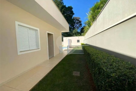 Casa à venda com 4 suítes no condomínio Ipê Velho, Vinhedo - SP