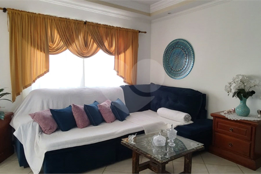 Casa à venda com 5 quartos, sendo 3 suítes,  em Capoavinha, Mairiporã, SP