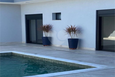 Casa à venda com 3 suítes no condomínio Residencial Maria Dulce, Indaiatuba - SP