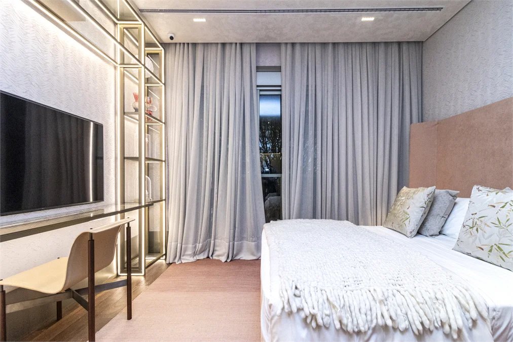 Apartamento à venda com 4 suítes em Jardim Guedala, São Paulo, SP