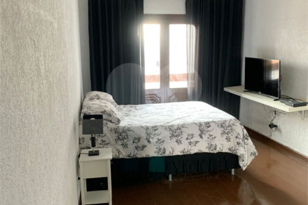 Sobrado à venda com 3 quartos, sendo 1 suíte,  em Vila Maria Alta, São Paulo, SP