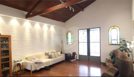 Casa à venda com 4 quartos, sendo 1 suíte, em Planalto Paulista, São Paulo, SP
