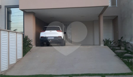 Casa à venda com 3 suítes no condomínio Village Moutonnée, Salto - SP