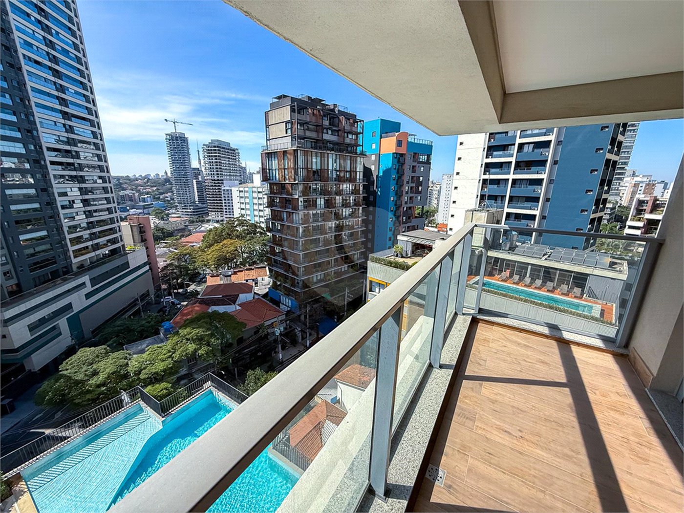 Apartamento à venda com 3 suítes em Sumarezinho, São Paulo, SP