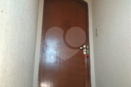 Casa Térrea à venda com 3 suítes em Jardim São Pedro, Mogi das Cruzes, SP