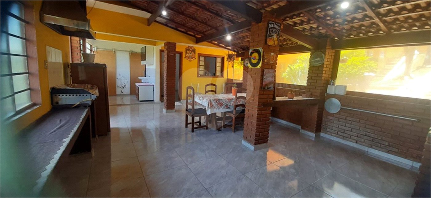 Chácara à venda com 5 quartos, sendo 2 suítes, em Terra Preta (terra Preta), Mairiporã, SP